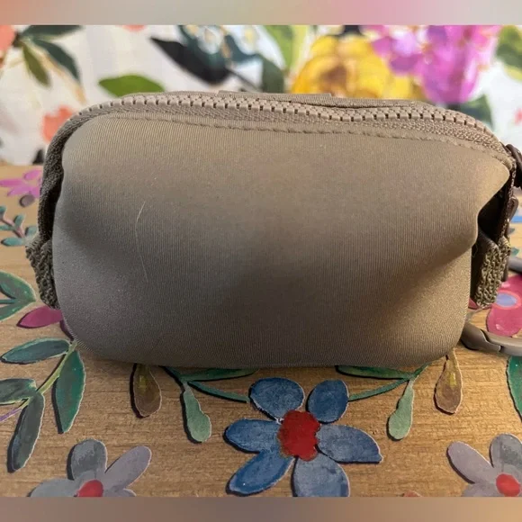 Dagne Dover Hunter Key Chain - Picture 6 of 12